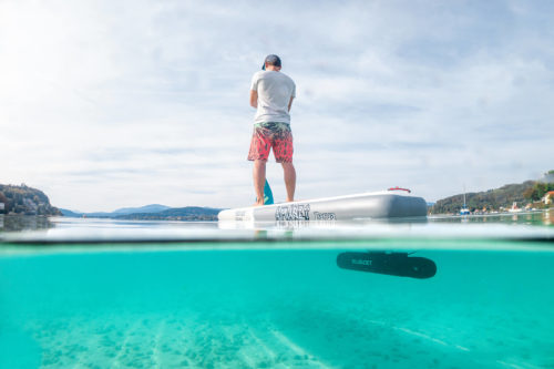 SCUBAJET_Stand up paddling with the SCUBAJET PRO overwater jet with man on it